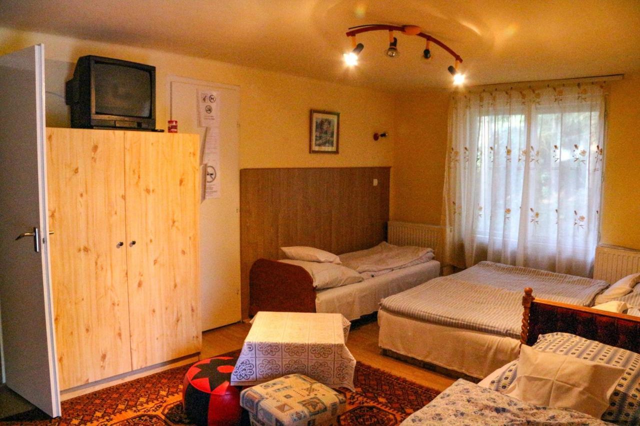 Horvath Vendeghaz Otel Monosbel Dış mekan fotoğraf