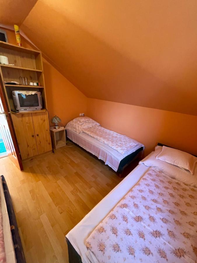Horvath Vendeghaz Otel Monosbel Dış mekan fotoğraf