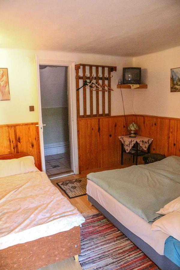 Horvath Vendeghaz Otel Monosbel Dış mekan fotoğraf
