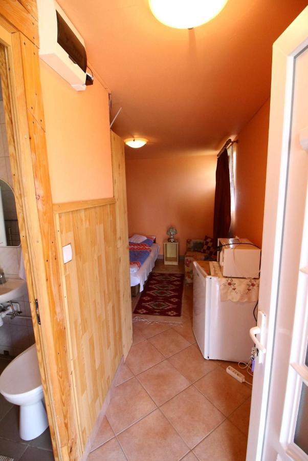 Horvath Vendeghaz Otel Monosbel Dış mekan fotoğraf